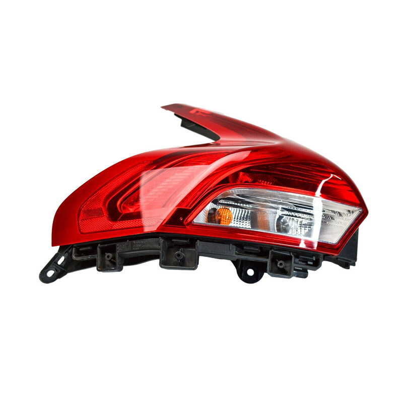 OEMは尾ライト自動車部品31395844の赤い色を残した