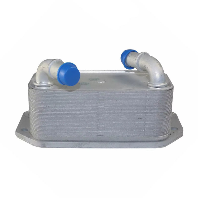 工場自動車部品 31368636 ボルボ XC90 V70 XC60 MK2 車用部品 引換機のエンジンオイルクーラー