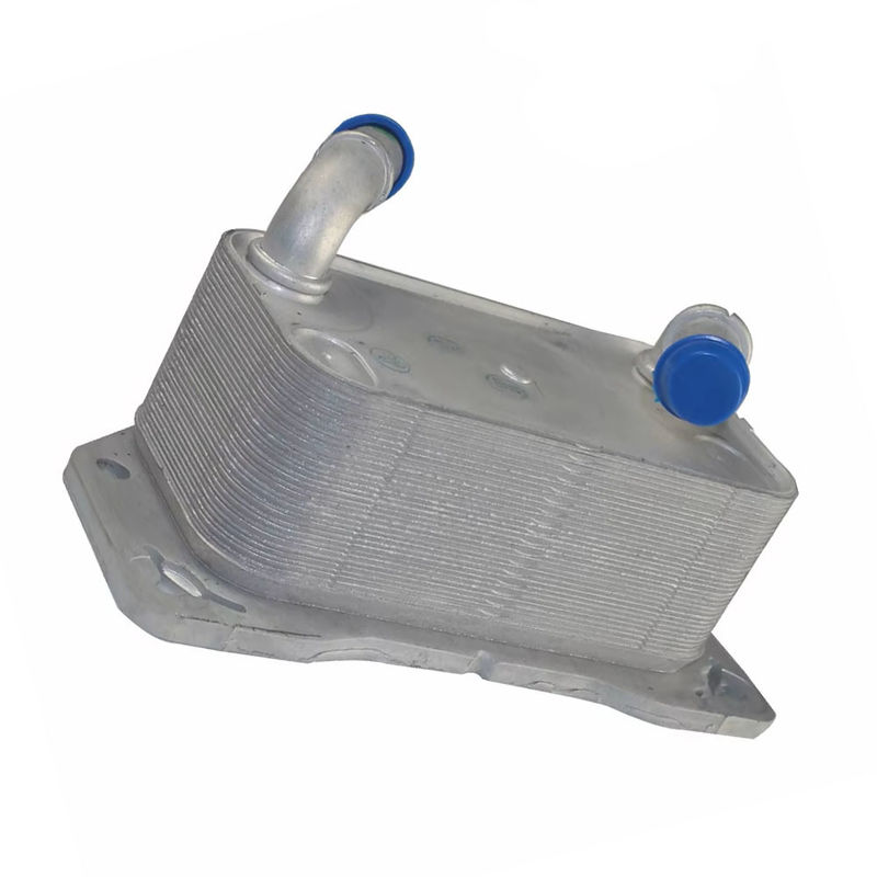 工場自動車部品 31368636 ボルボ XC90 V70 XC60 MK2 車用部品 引換機のエンジンオイルクーラー