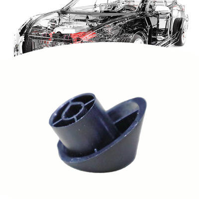 右手のトランクストップ バンパー 1507492-00-C-P モデルY